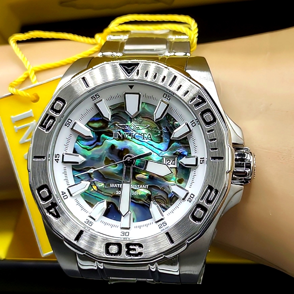 FIRM PRICE-New Invicta Pro Diver Abalone stainless watch.